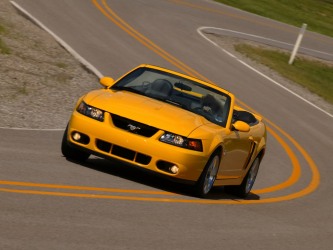 2004_Ford_SVT_Mustang_Cobra_Yellow_Curve_1024x768.jpg