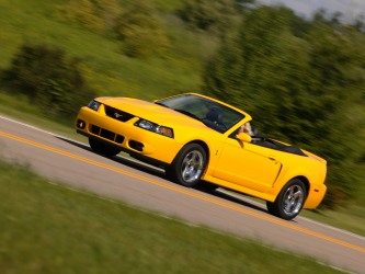 2004_Ford_SVT_Mustang_Cobra_Yellow_Incline_1280x960.jpg