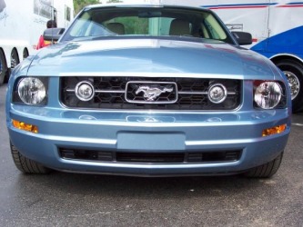 2005 Ford mustang v6 pony package