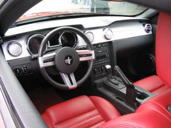 2005 GT interior