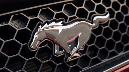 2013 Ford Mustang Logo