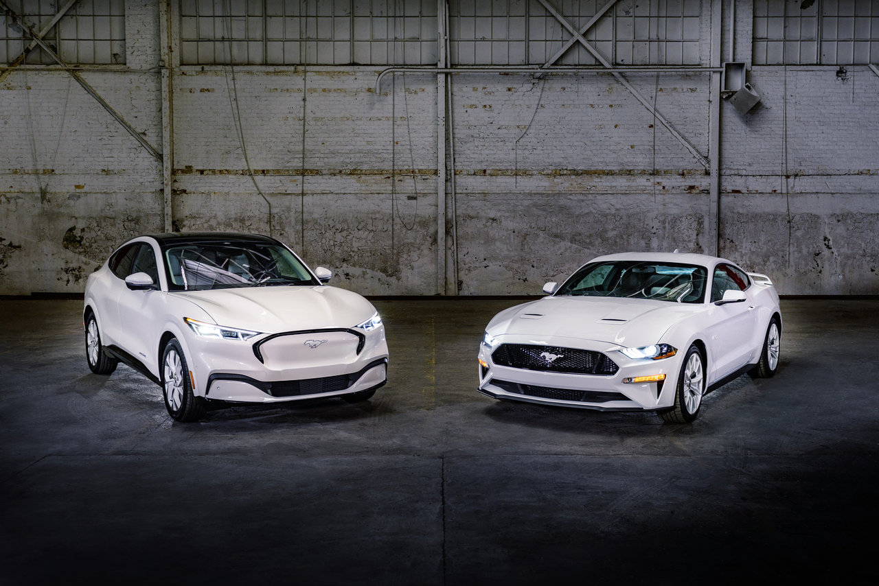 2022 Mustang Coupe and Mach-E Ice White Appearance Package