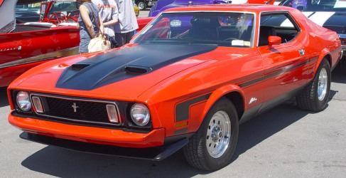 1972-Ford-Mustang-Red-fa-r-sy.jpg