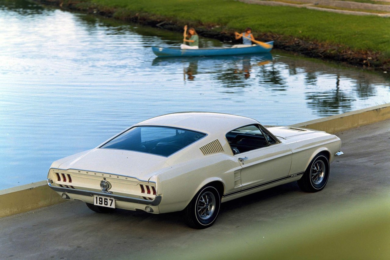 1967 Ford history mustang